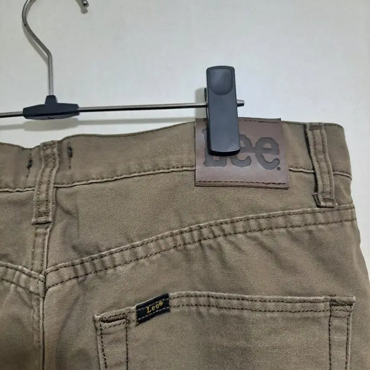 [BUNJANG] Lee Khaki Fleece-Lined Pants / Lee 리 기모 안감 바지 35사이즈