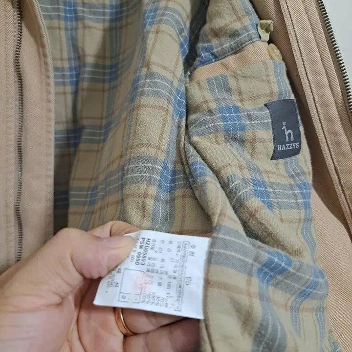 [BUNJANG] Hazzys Beige Bomber Jacket (Size 95) / 헤지스 베이지색 봄버 자켓 95사이즈