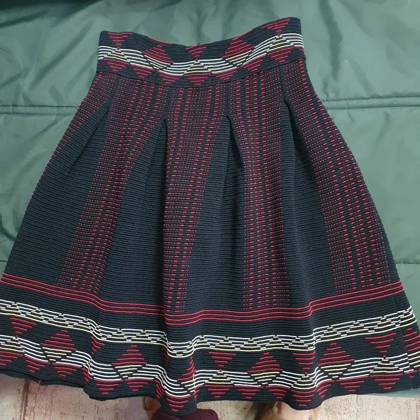 [BUNJANG] Maje Wide Banding Knit Skirt / 마쥬  (광폭 밴딩  +쫀쫀  니트) 스커트: 최저가