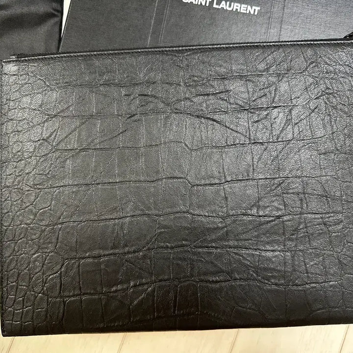 [BUNJANG] Saint Laurent Crocodile Pattern Clutch Bag / 정품 생로랑 클러치백