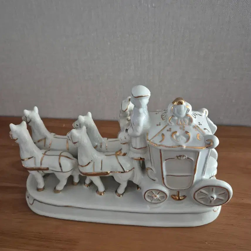 [BUNJANG] Yo-Up Development Figurine Carriage / 피겨린 마차( 요업개발)