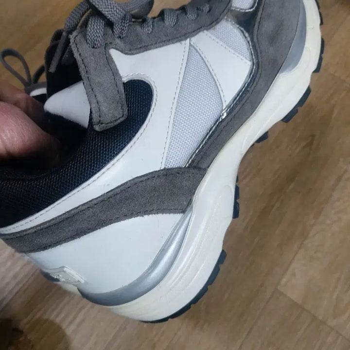 [BUNJANG] SCR Sneakers Gray/White Sneakers / SCR 스니커즈 운동화 그레이/화이트