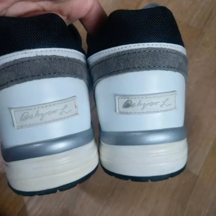 [BUNJANG] SCR Sneakers Gray/White Sneakers / SCR 스니커즈 운동화 그레이/화이트
