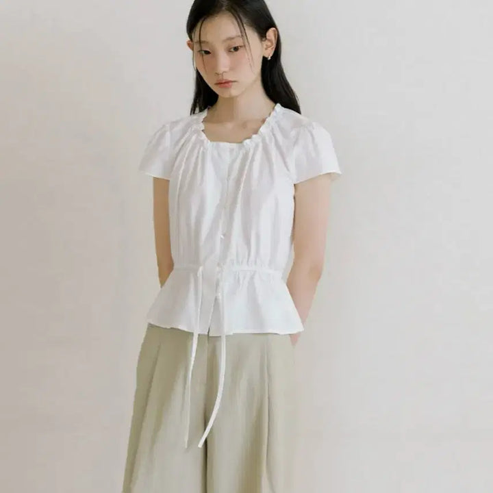 [SOLD OUT] 링서울 shirring peplum blouse-ivory
