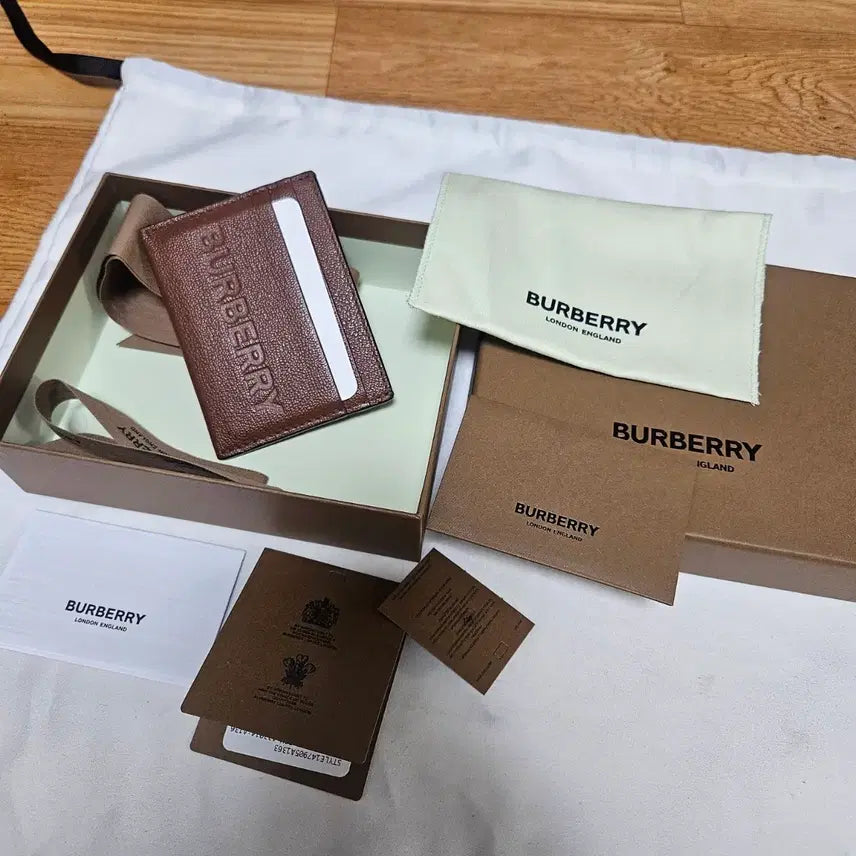 [BUNJANG] Burberry Card Wallet Full Set / 버버리 브라운 남 여 카드지갑 풀세트 정품 입니다 풀구성
