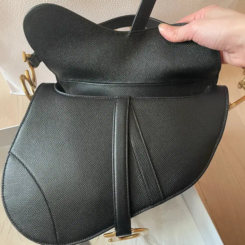 [BUNJANG] Dior Saddle Medium Shoulder Bag / 디올 새들 숄더백 미디움 가방