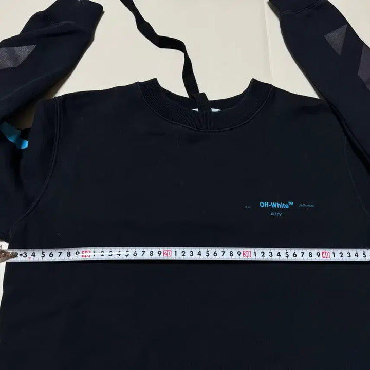 [BUNJANG] Off-White Gradient Arrow Sweatshirt / (상태AA,판매40) 오프화이트 공용 그라데이션애로우 약기모 맨투맨S 9