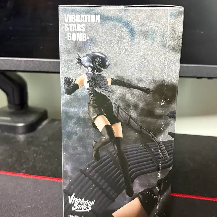 [BUNJANG] Chain saw Man Reze Figure / 체인소맨 레제 피규어 미개봉