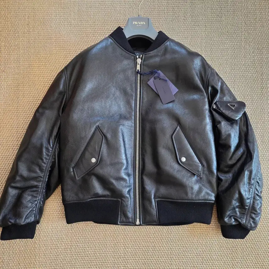 [BUNJANG] PRADA Italian Lambskin MA-1 Leather Bomber Jacket / PRADA 프라다 이탈리안 최상급 어린 양가죽 MA-1 마원 레더 보머