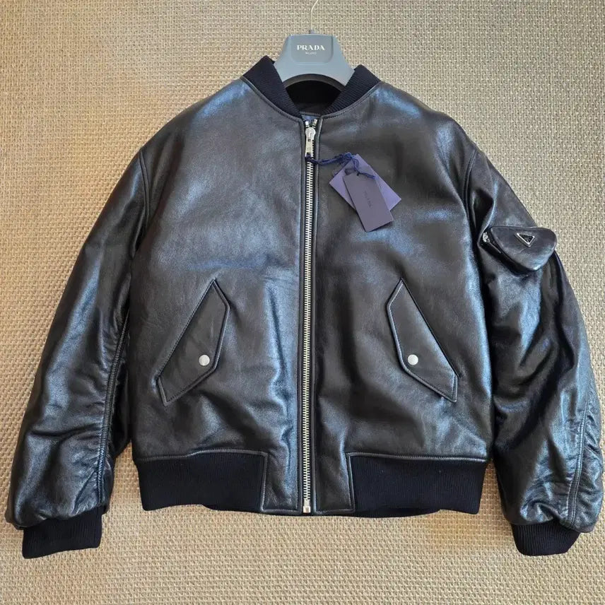 [BUNJANG] PRADA Italian Lambskin MA-1 Leather Bomber Jacket / PRADA 프라다 이탈리안 최상급 어린 양가죽 MA-1 마원 레더 보머