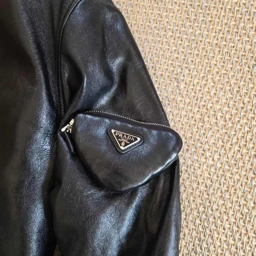 [BUNJANG] PRADA Italian Lambskin MA-1 Leather Bomber Jacket / PRADA 프라다 이탈리안 최상급 어린 양가죽 MA-1 마원 레더 보머