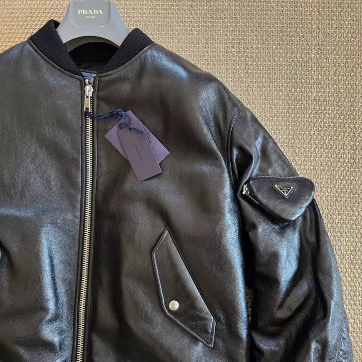 [BUNJANG] PRADA Italian Lambskin MA-1 Leather Bomber Jacket / PRADA 프라다 이탈리안 최상급 어린 양가죽 MA-1 마원 레더 보머
