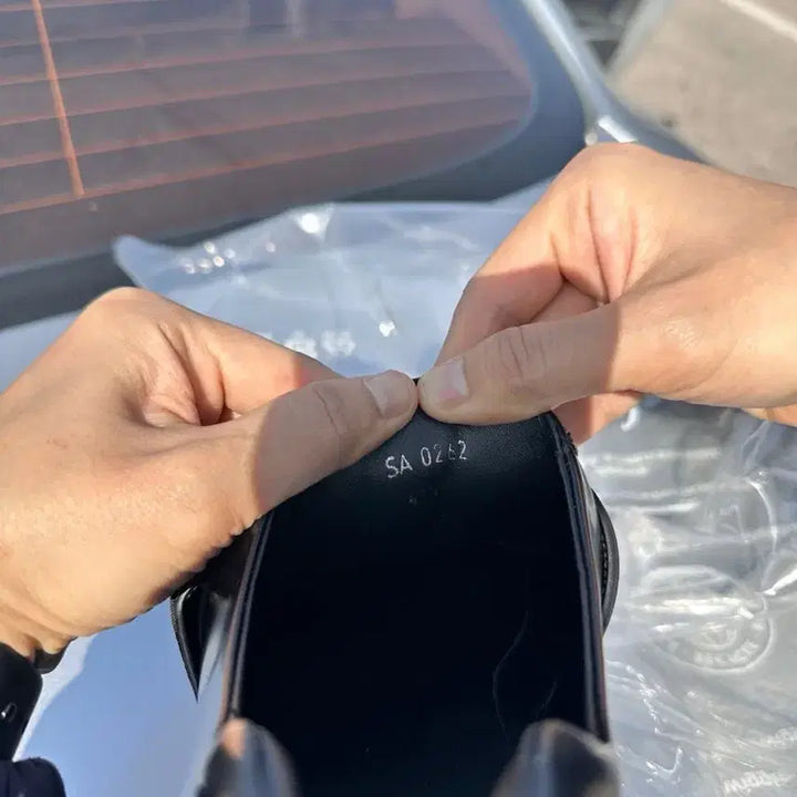 [SOLD OUT] 지방시 4G 버클 블랙 더비슈즈