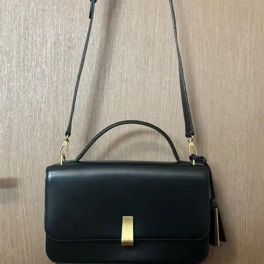 [BUNJANG] JOY GRYSON Margo Black Leather Tote Crossbody Bag / JOY GRYSON 조이그라이슨 블랙 레더 마고백 토트백 크로스백
