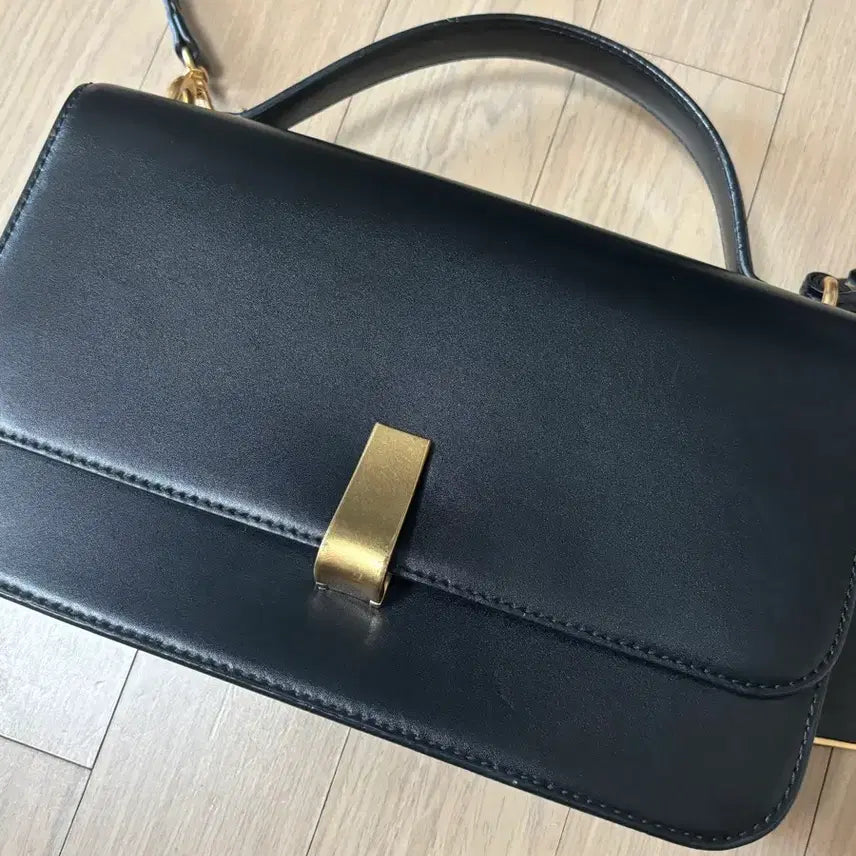 [BUNJANG] JOY GRYSON Margo Black Leather Tote Crossbody Bag / JOY GRYSON 조이그라이슨 블랙 레더 마고백 토트백 크로스백