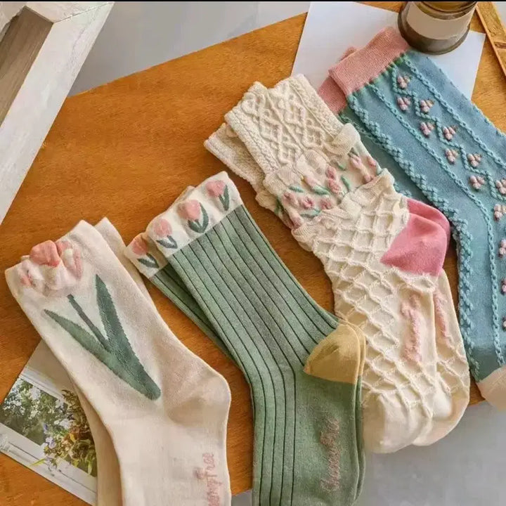 [BUNJANG] Floral Embroidery Socks Set / 플라워 자수 양말 4켤레 세트