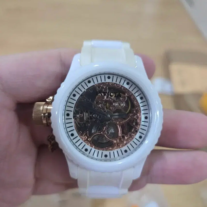[BUNJANG] Invicta White Ceramic Automatic Watch / 인빅타 화이트 세라믹 오토매틱 시계.