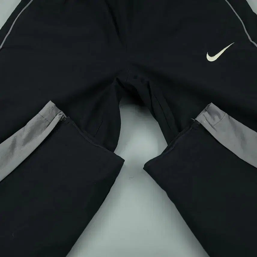 [BUNJANG] Nike 00s Black White Swoosh Logo Raglan Inner Mesh Windbreaker / 나이키 00s 블랙 화이트 스우시 로고 레글런 이너메쉬 바람막이 밴딩 라