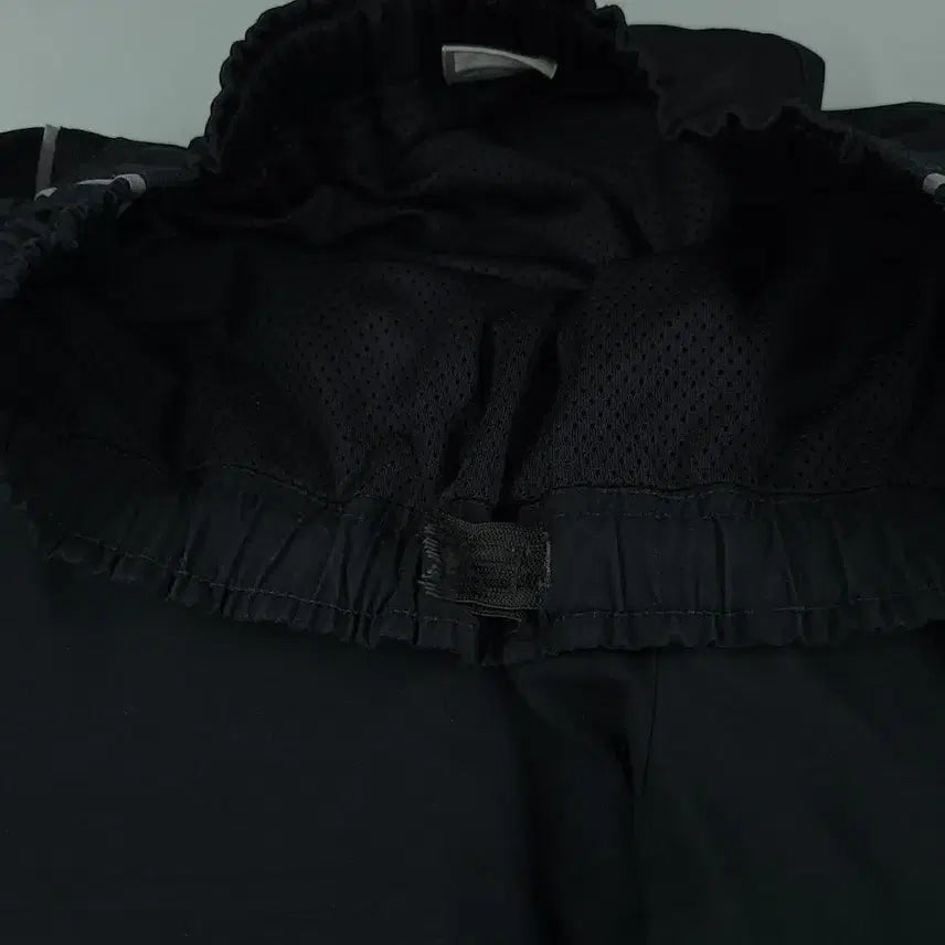 [BUNJANG] Nike 00s Black White Swoosh Logo Raglan Inner Mesh Windbreaker / 나이키 00s 블랙 화이트 스우시 로고 레글런 이너메쉬 바람막이 밴딩 라