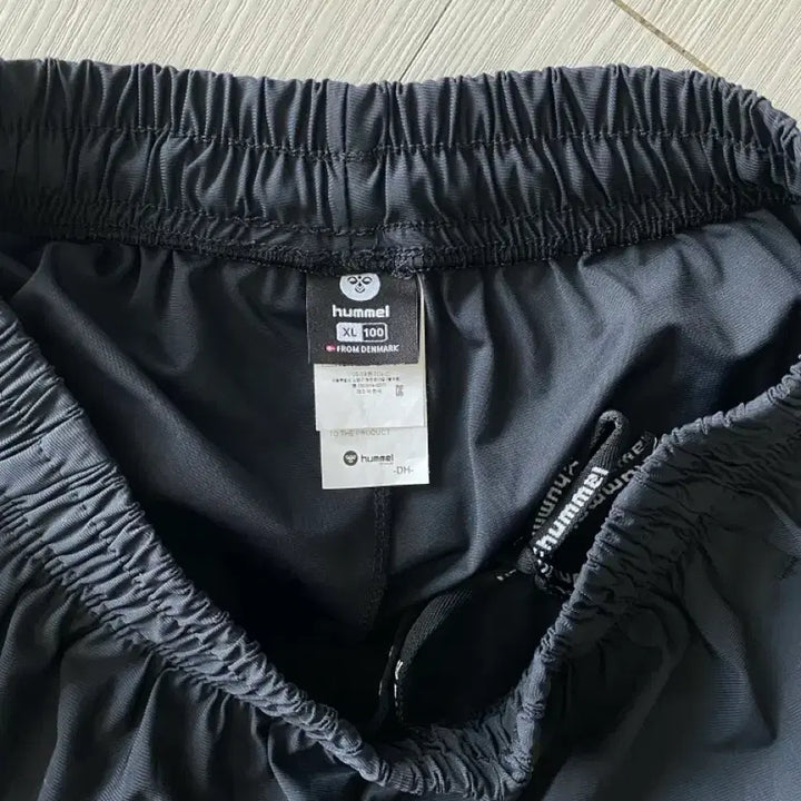 [BUNJANG] Hummel Black Training Pants / 험멜 검정색 트레이닝 바지