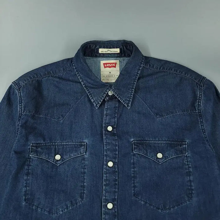 [BUNJANG] Levi's Denim Shirt / 리바이스 진청워싱 더블포켓 청 데님 남방 셔츠 M