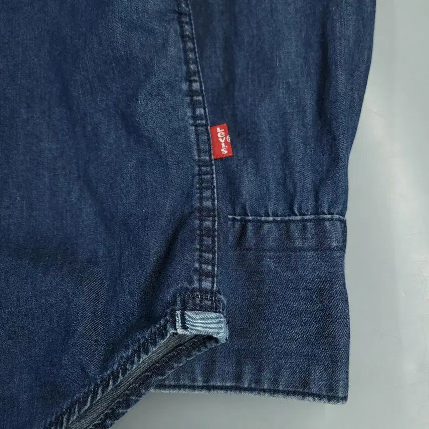 [BUNJANG] Levi's Denim Shirt / 리바이스 진청워싱 더블포켓 청 데님 남방 셔츠 M