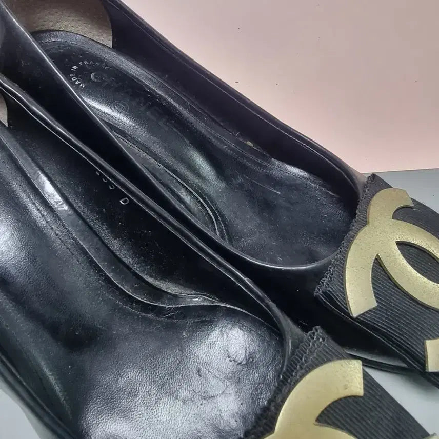 [BUNJANG] Black Logo Ribbon Wedge Heels / 블랙 240 로고 리본 웨지힐 구두