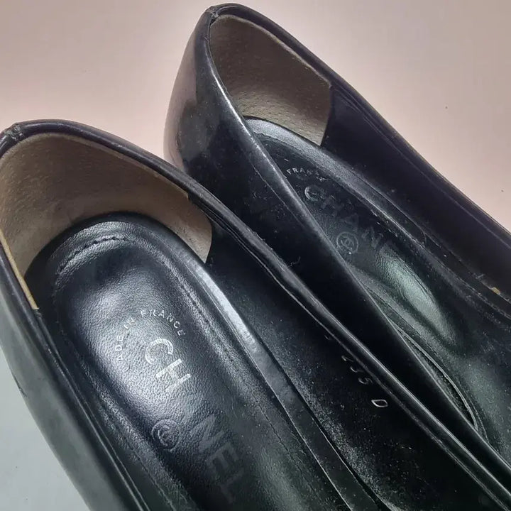 [BUNJANG] Black Logo Ribbon Wedge Heels / 블랙 240 로고 리본 웨지힐 구두