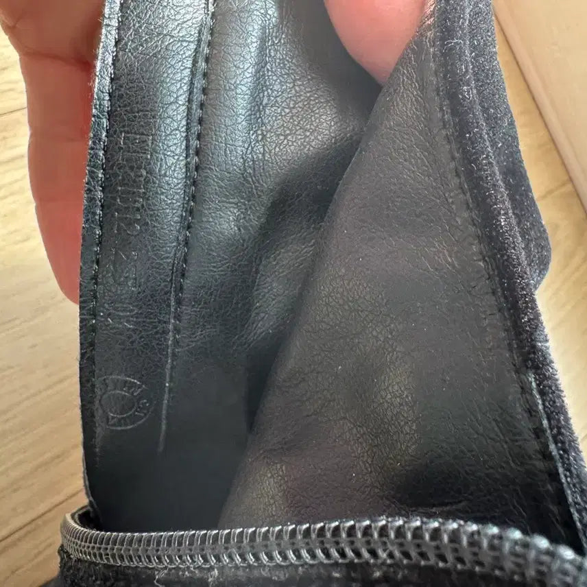 [BUNJANG] Velvet Ankle Boots / 벨벳 앵글부츠(225-230)구매가 99,000