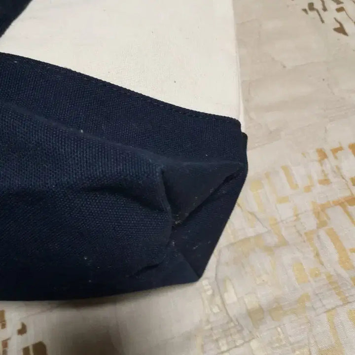 [BUNJANG] 3CE Maison Kitsune Tote Bag / [상태최상] 3CE 메종키츠네 콜라보 토트백