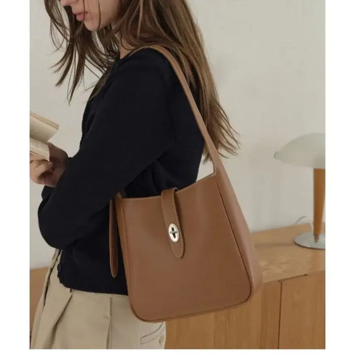 [BUNJANG] OSTKAKA Classic Belt Mini Shoulder Bag / 오스트카카 클래식벨트 미니