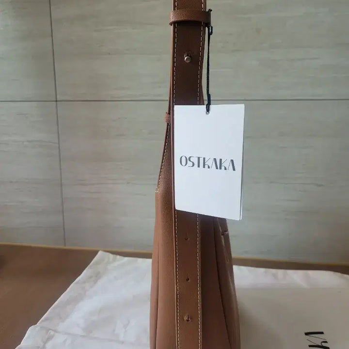 [BUNJANG] OSTKAKA Classic Belt Mini Shoulder Bag / 오스트카카 클래식벨트 미니