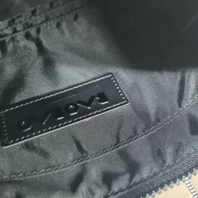 [BUNJANG] Issey Miyake Bao Bao Clutch / 이쎄이이야케 바오바오 클러치