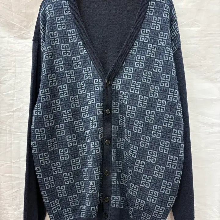 [BUNJANG] Givenchy Men's Pattern Cardigan / 지방시 남성 패턴 가디건 네이비 100사이즈(정품)