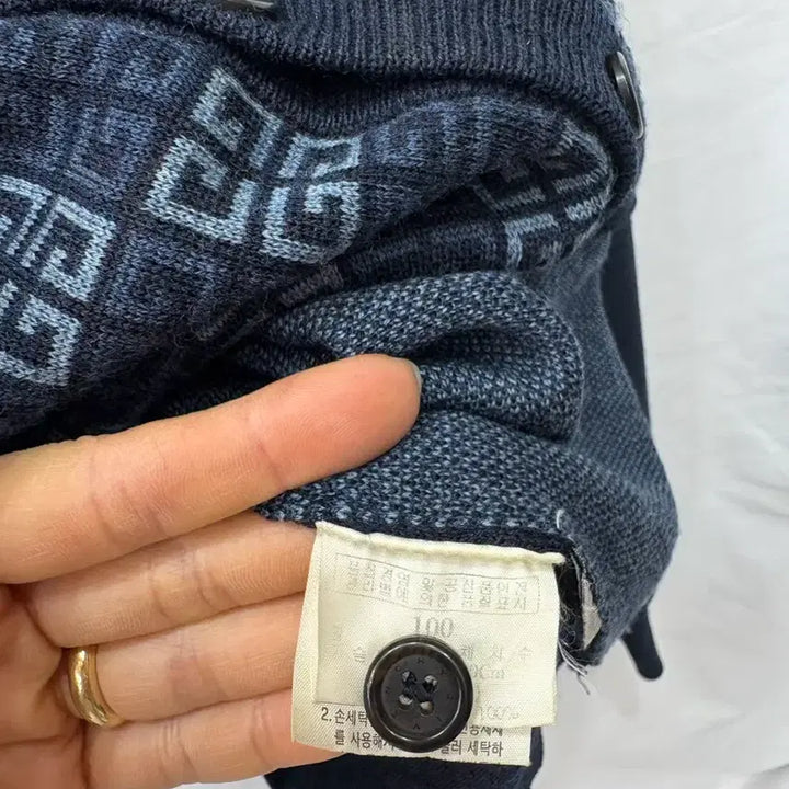 [BUNJANG] Givenchy Men's Pattern Cardigan / 지방시 남성 패턴 가디건 네이비 100사이즈(정품)