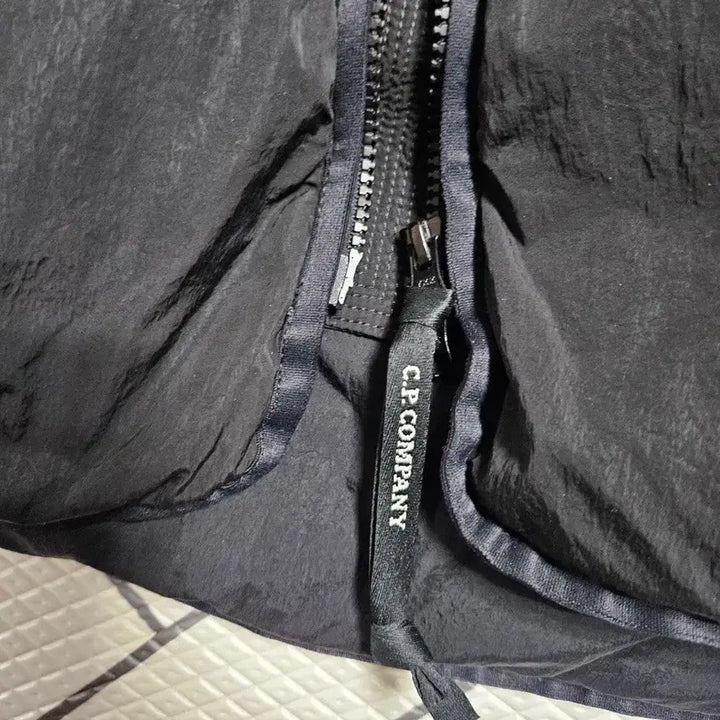 [BUNJANG] CP Company Black Padded Vest / CP컴퍼니 블랙 패딩 조끼 110~113 판매합니다