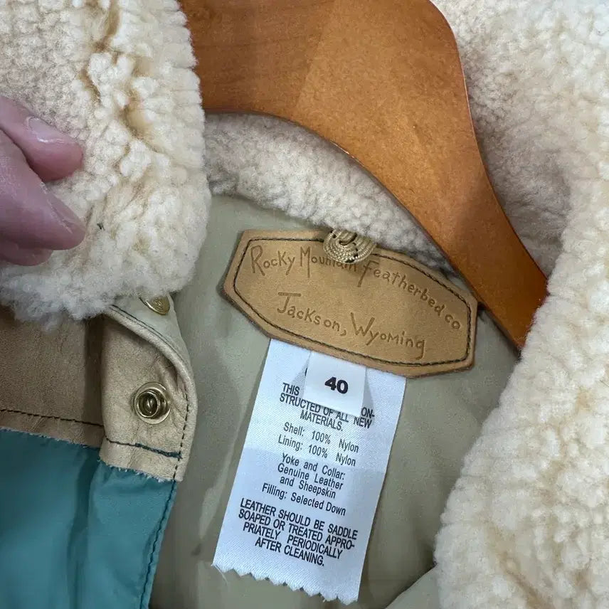 [BUNJANG] Rocky Mountain Featherbed Emerald Padded Vest / 록키마운틴 페더베드 패딩조끼 에메랄드 40