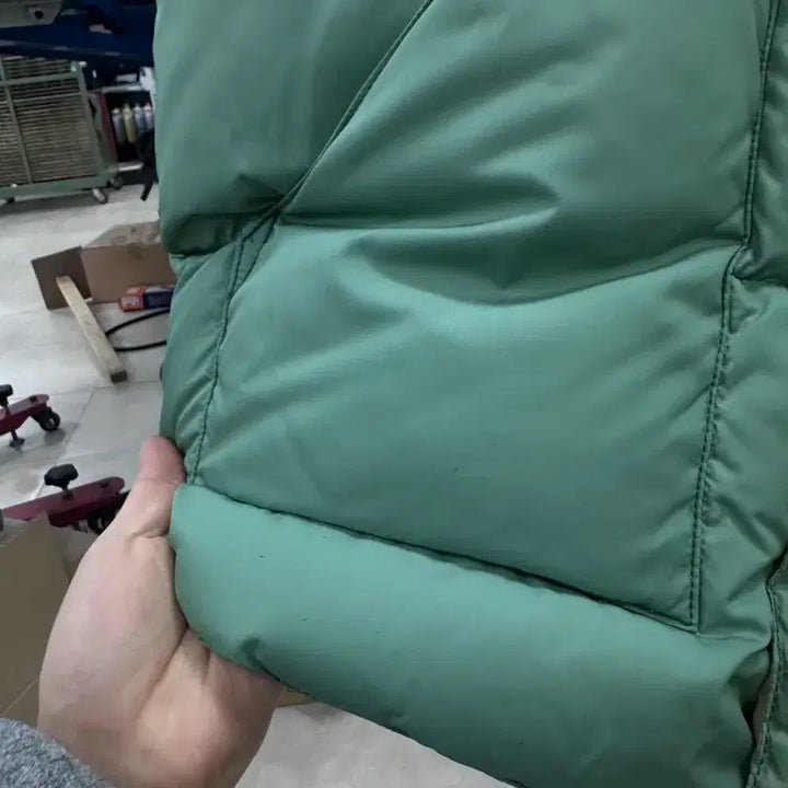 [BUNJANG] Rocky Mountain Featherbed Emerald Padded Vest / 록키마운틴 페더베드 패딩조끼 에메랄드 40