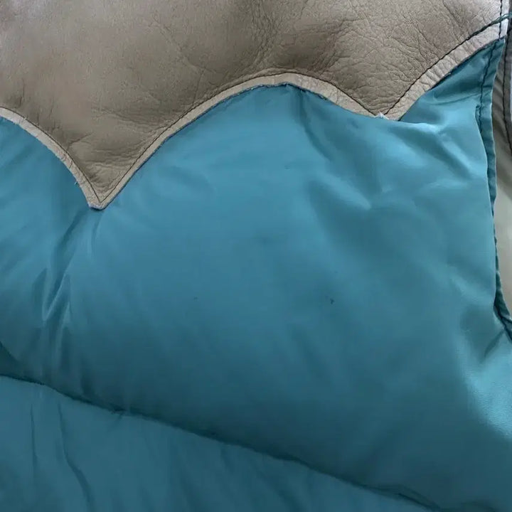 [BUNJANG] Rocky Mountain Featherbed Emerald Padded Vest / 록키마운틴 페더베드 패딩조끼 에메랄드 40