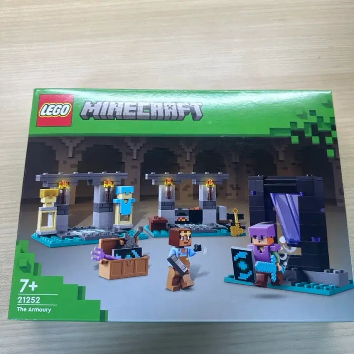 [BUNJANG] Lego Minecraft 21252 Armory Set / 레고 마인크래프트 21252 무기고