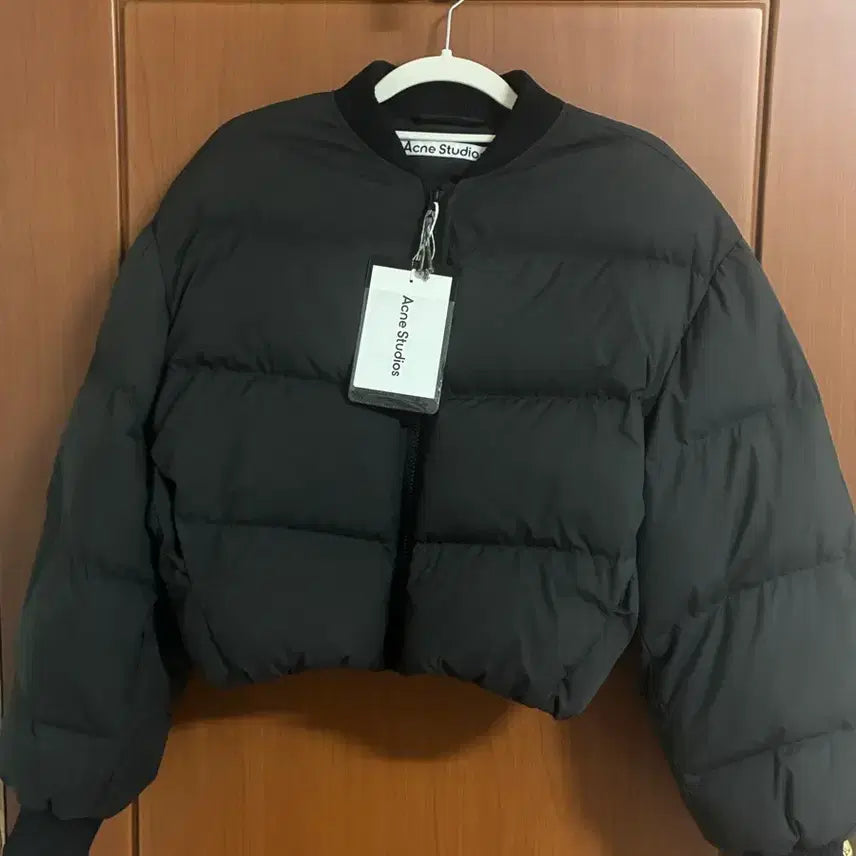 [BUNJANG] Acne Studios Cropped Bomber Padded Jacket / 아크네스튜디오 크롭 봄버 패딩자켓