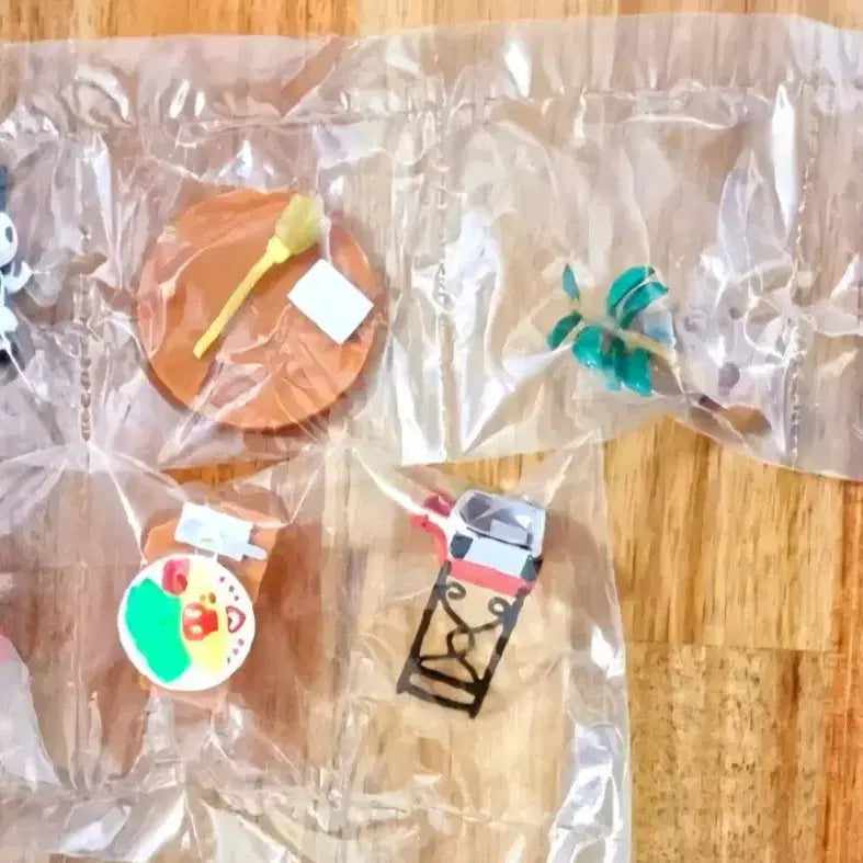 [BUNJANG] Kuromi Waitress Figure Set / 메이드쿠로미6종세트 ,웨이트리스쿠로미,하트눈쿠로미,쿠로미피규어