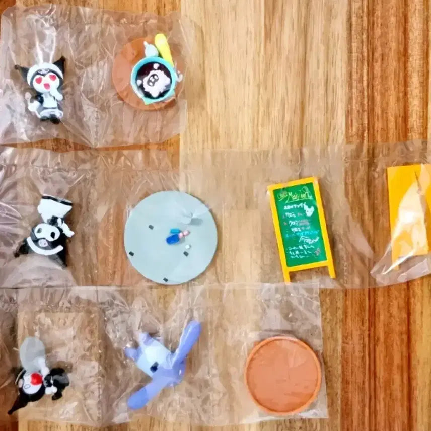 [BUNJANG] Kuromi Waitress Figure Set / 메이드쿠로미6종세트 ,웨이트리스쿠로미,하트눈쿠로미,쿠로미피규어