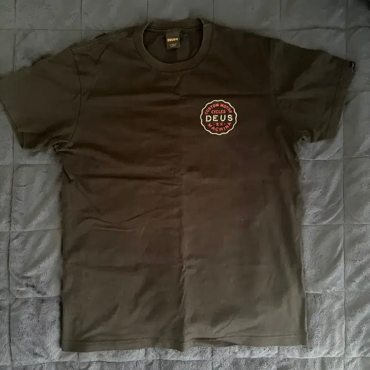 [BUNJANG] Deus Black T-shirt / 데우스 반팔티