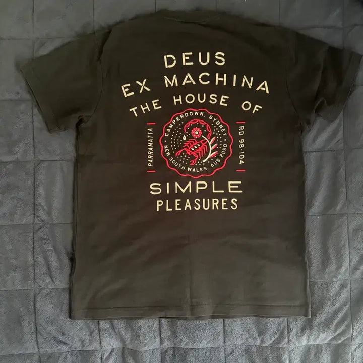 [BUNJANG] Deus Black T-shirt / 데우스 반팔티