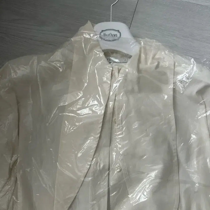 [BUNJANG] Kinder Salmony Grove Dunst Soft Seoul Button Blouse / 벗튼 블라우스 킨더살몬그로브던스트소프트서울