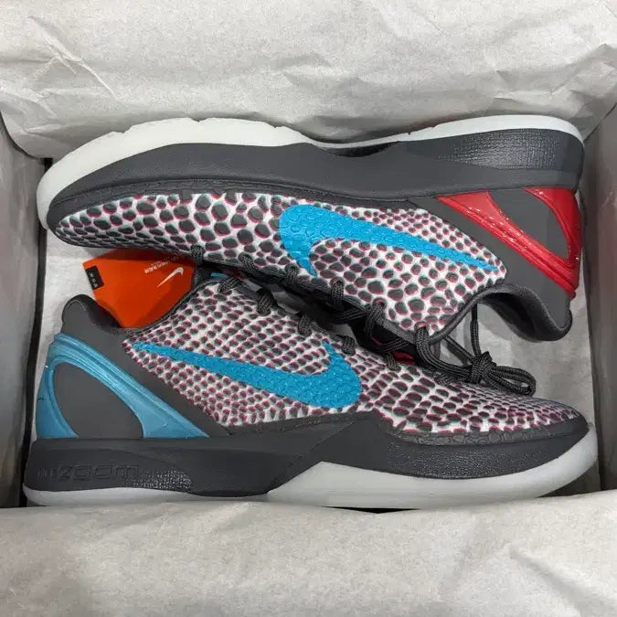 [BUNJANG] Kobe 6 3D Sneakers / 코비6 3D 판매 또는 Gt cut 1 핑크 또는 형광과 교환 원합니다.