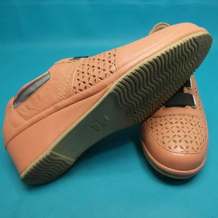 [BUNJANG] XENIA Women's Platform Heels / 240/pu6-440/XENIA 제니아 여성 통굽 구두/구제특별시