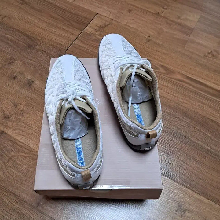 [BUNJANG] FootJoy Superlite Spikeless Golf Shoes / 새상품! 여성 골프화 풋조이 Superlite Spikeless 골프화!