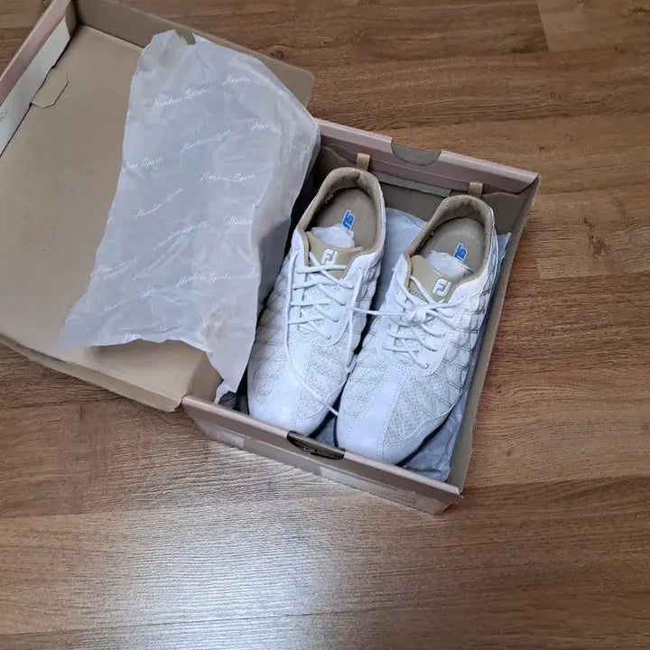 [BUNJANG] FootJoy Superlite Spikeless Golf Shoes / 새상품! 여성 골프화 풋조이 Superlite Spikeless 골프화!